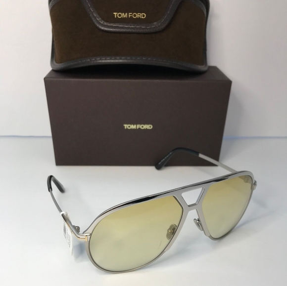 TOM FORD XAVIER TF1060 30F - AS SEEN ON KHLOE KARDASHIAN & TAMARA KALINIC - Picture 2 of 14